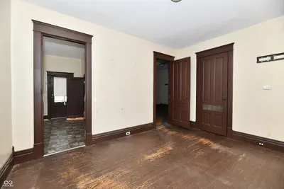 208 Sherman Street, Windfall - 11
