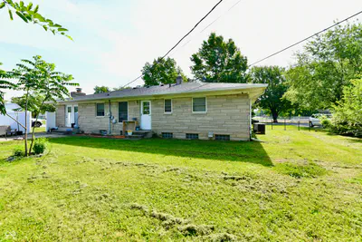 2732 Parkwood Drive, Indianapolis - 5