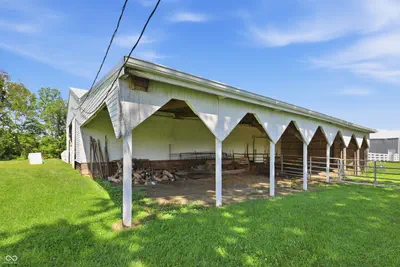 715 White Street, Shirley - 17