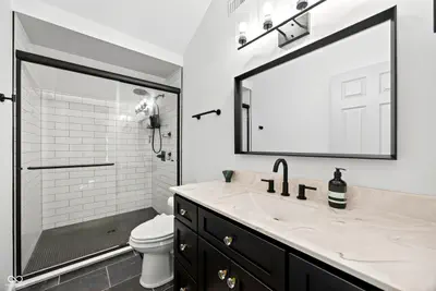 9428 Harbour Pointe Drive, Bloomington - 52