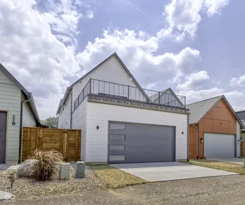 8694 Morgan Drive, Fishers - 57