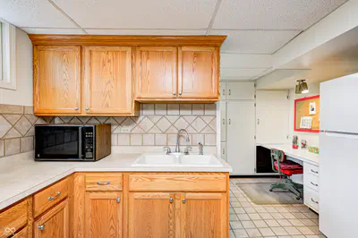 1000 Jackson Street, Greencastle - 13