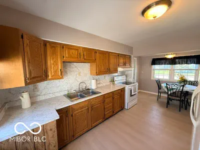824 5th Street, Seymour - 25