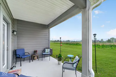 7920 Magnolia Street, New Palestine - 29
