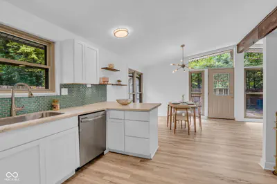 9105 Washington Boulevard, Indianapolis - 16