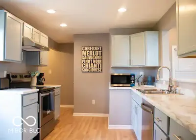 621 10th Street, Indianapolis - 6