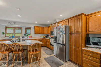 4325 County Road 650, Brownstown - 31
