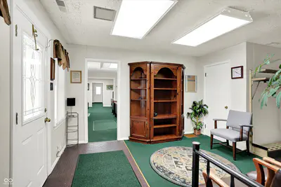 1101 Shadeland Avenue, Indianapolis - 17