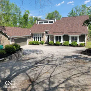 8631 Bay Colony Drive, Indianapolis - 2