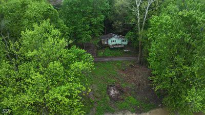 2426 Gleitze Drive, Logansport - 2