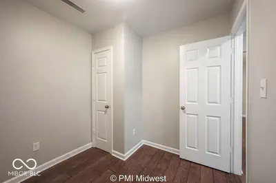 1439 East Street, Indianapolis - 15