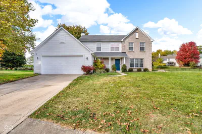 8626 Golden Falls Circle, Avon - 20
