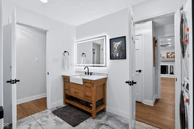 2577 Horizon Boulevard, Greenwood - 44