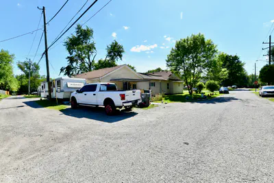 5623 18th Street, Indianapolis - 32