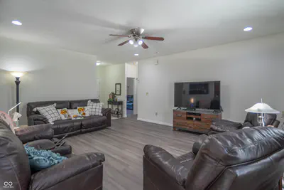 841 Cherry Tree Lane, Greenwood - 4