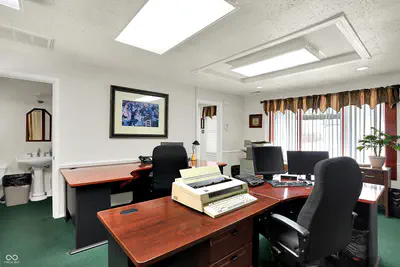 1101 Shadeland Avenue, Indianapolis - 11