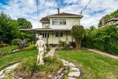 675 Woodruff Place West Drive, Indianapolis - 46