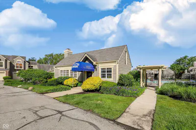 9457 Bridgewater Circle, Indianapolis - 40