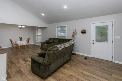 140 Appletree Row, Greenwood - 4