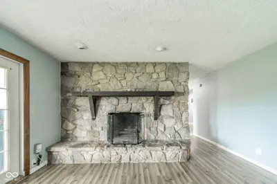 2916 Country Estates Drive, New Castle - 14