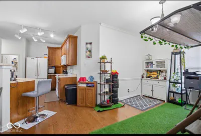 344 Legacy Boulevard, Greenwood - 10