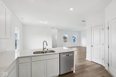 199 Springfield Crossing, Greenfield - 11