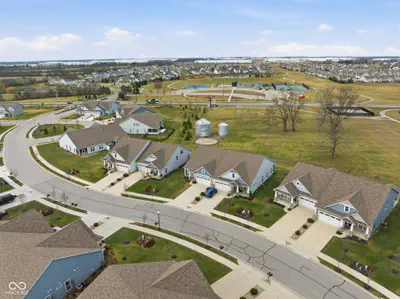 4298 Red Barn Drive, Whitestown - 33