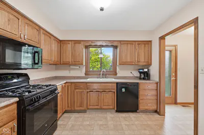 848 Bennett Court, Carmel - 5
