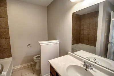 11474 Clay Court, Fishers - 12