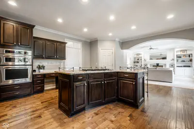 12322 Gaskin Way, Carmel - 15