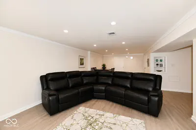 2732 Parkwood Drive, Indianapolis - 18