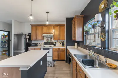 797 Hickory Pine Drive, New Whiteland - 15