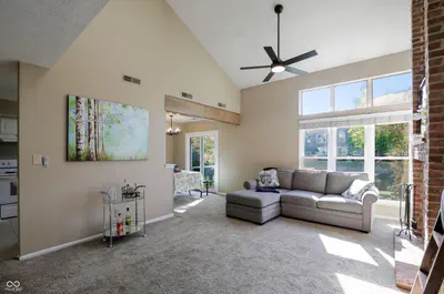 9457 Bridgewater Circle, Indianapolis - 9