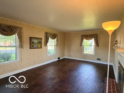 824 5th Street, Seymour - 30