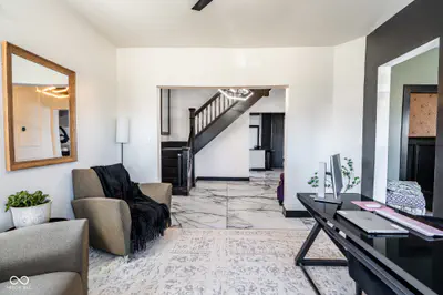 2207 Lexington Avenue, Indianapolis - 3