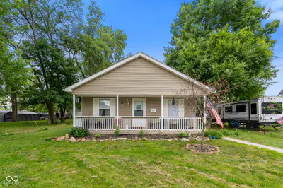 300 Washington Street, Mooresville