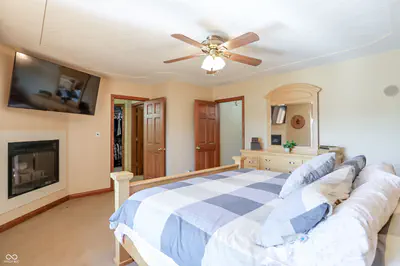 5571 Red Oak Drive, Greenfield - 30