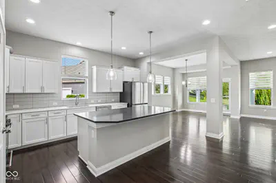 3760 Shady Lake Drive, Westfield - 11