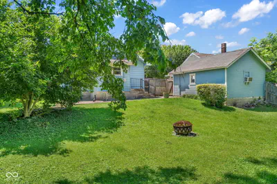 921 Walnut Street, Franklin - 28