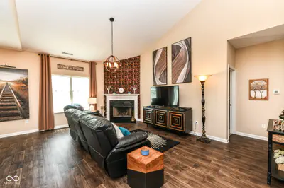 10917 Hunter Lake Lane, Indianapolis - 9