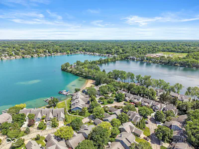 7833 Clearwater Cove Drive, Indianapolis - 41