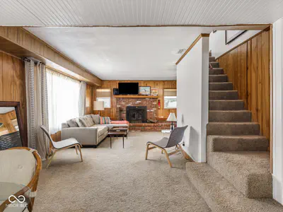 8691 Slevins Drive, Nineveh - 19