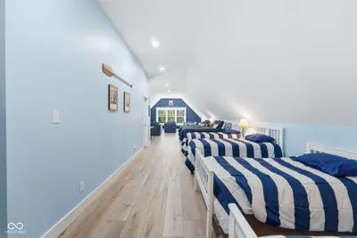 7433 Hummingbird Drive, Nineveh - 48