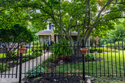 675 Woodruff Place West Drive, Indianapolis