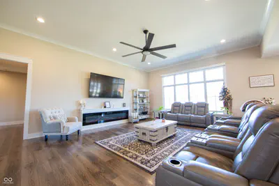 4264 Chapel Hill Court, Bargersville - 9