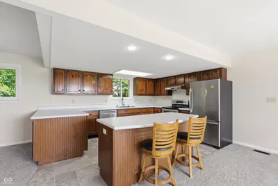 715 White Street, Shirley - 27