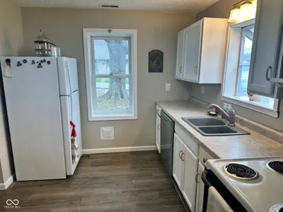 767 Laymon Avenue, Spencer - 9