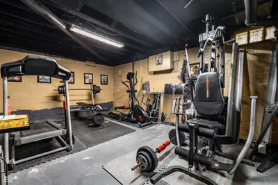 675 Woodruff Place West Drive, Indianapolis - 37