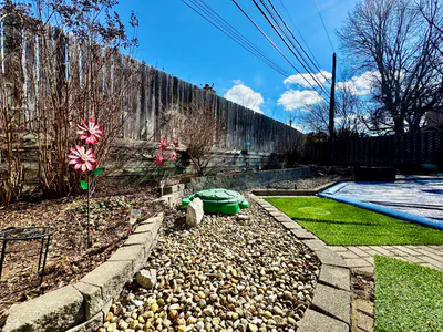 560 Sir Lancelot Drive, Seymour - 46
