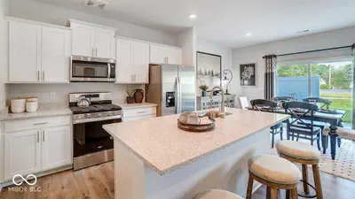 6218 Wasco Drive, Whitestown - 10